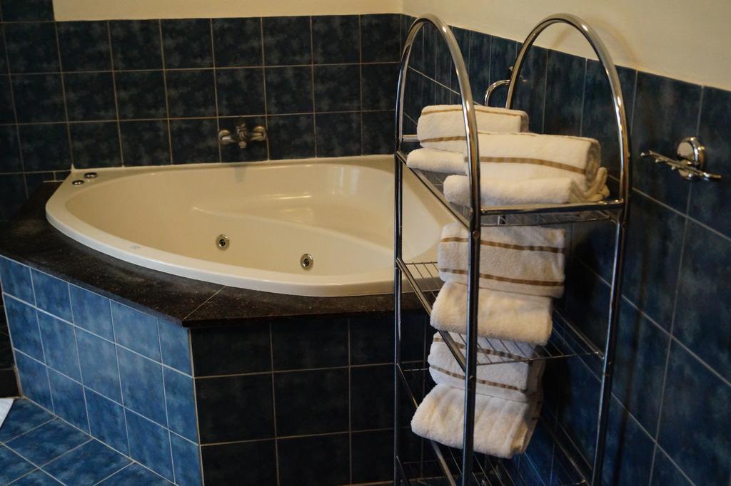 Hotel Restaurant 'De Oorsprong' Sint Nicolaasga Rom bilde