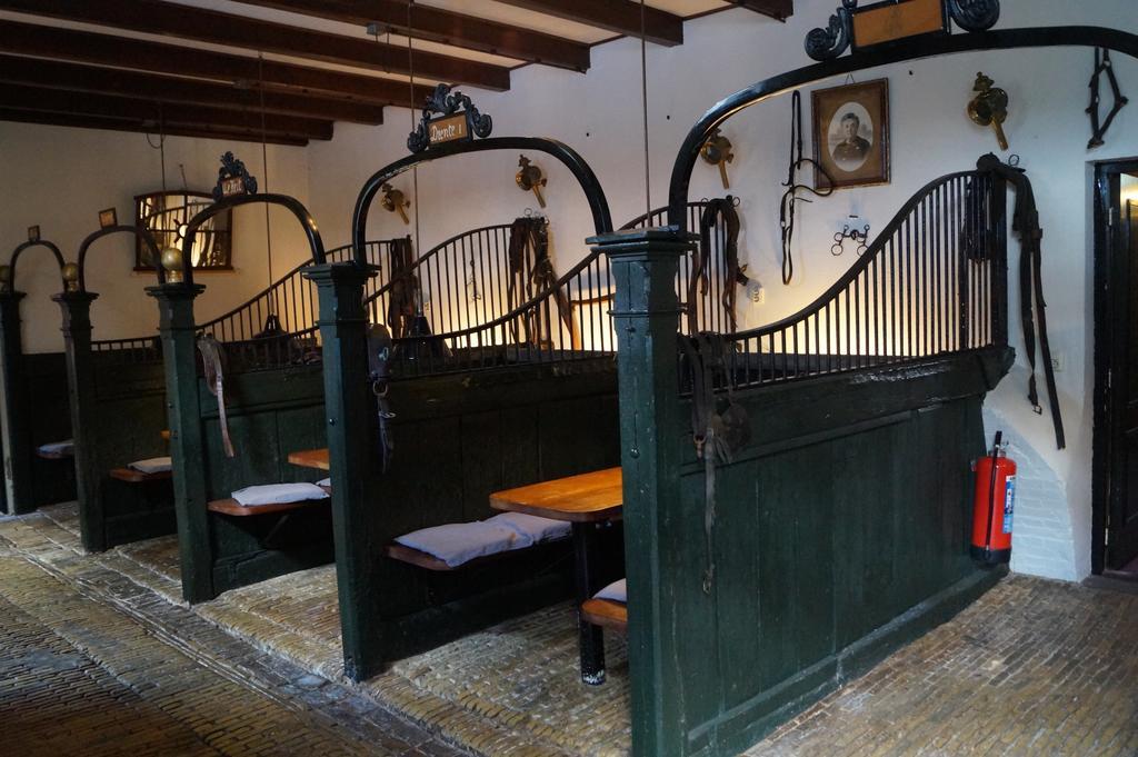 Hotel Restaurant 'De Oorsprong' Sint Nicolaasga Eksteriør bilde