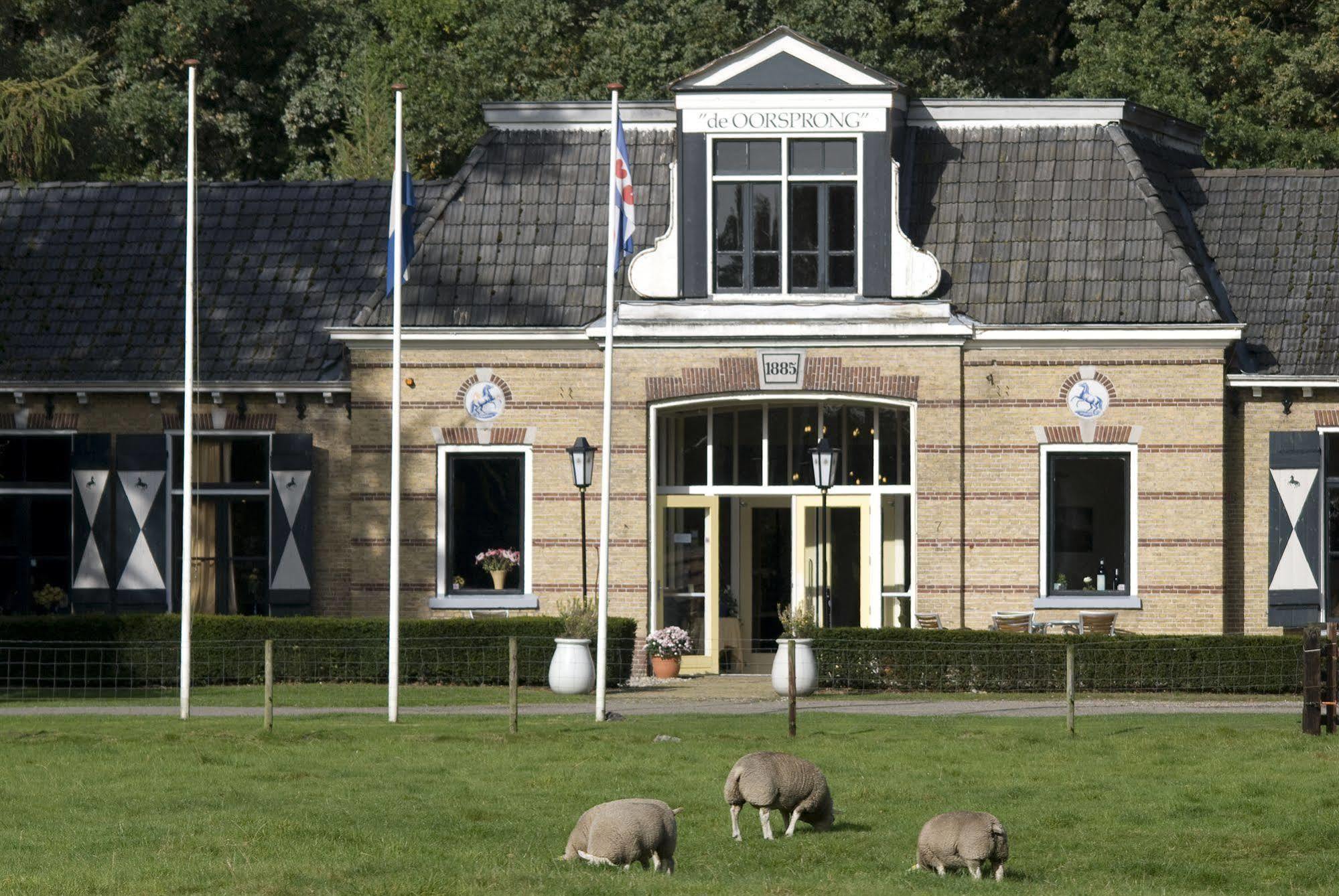 Hotel Restaurant 'De Oorsprong' Sint Nicolaasga Eksteriør bilde